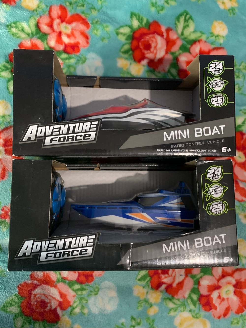 Adventure Force Mini Radio Control Boat x 2 24 GHZ